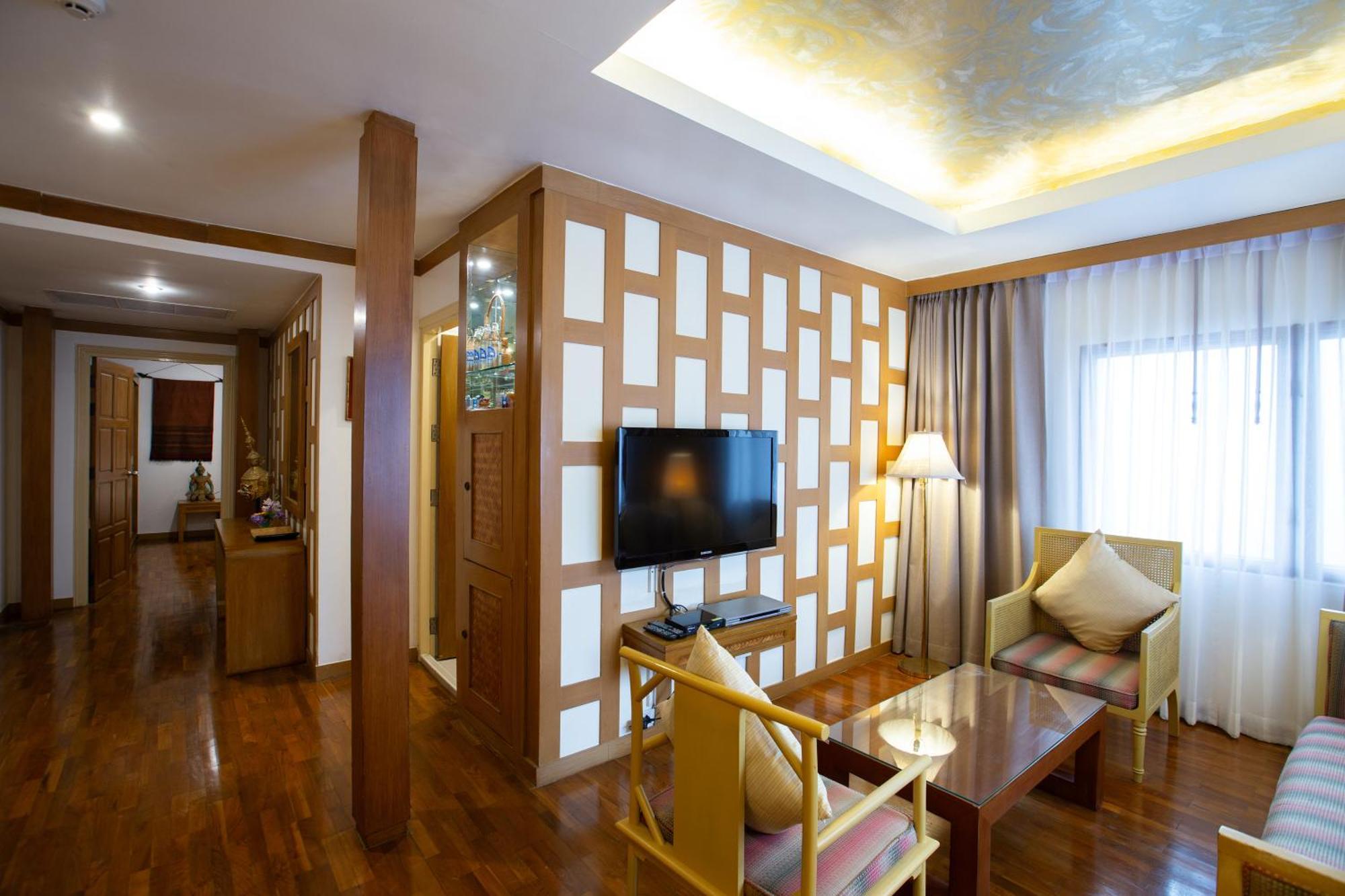 The Tarntawan Hotel Surawong Бангкок Экстерьер фото