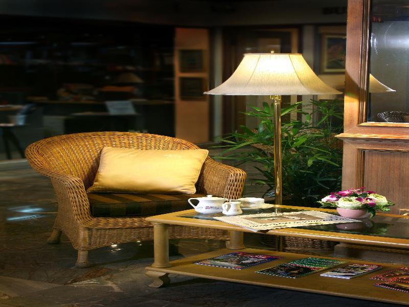 The Tarntawan Hotel Surawong Бангкок Экстерьер фото