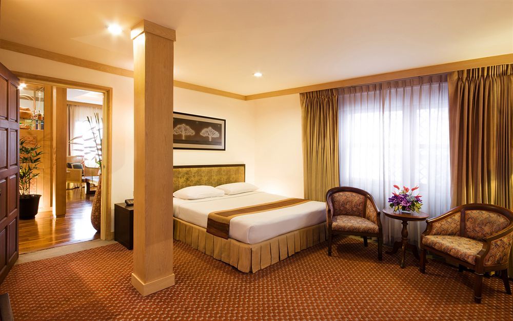 The Tarntawan Hotel Surawong Бангкок Экстерьер фото